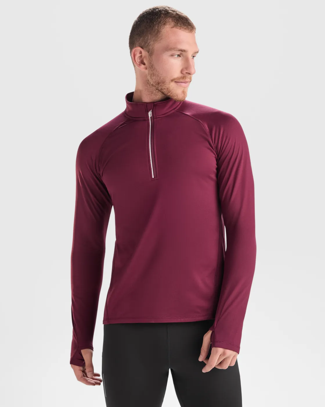 Sudadera técnica reciclada Roly en uso